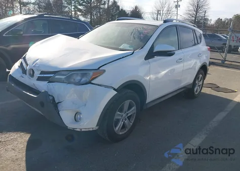 2014 Toyota Rav4 Xle z USA, uszkodzony, nr VIN JTMWFREV1ED027113